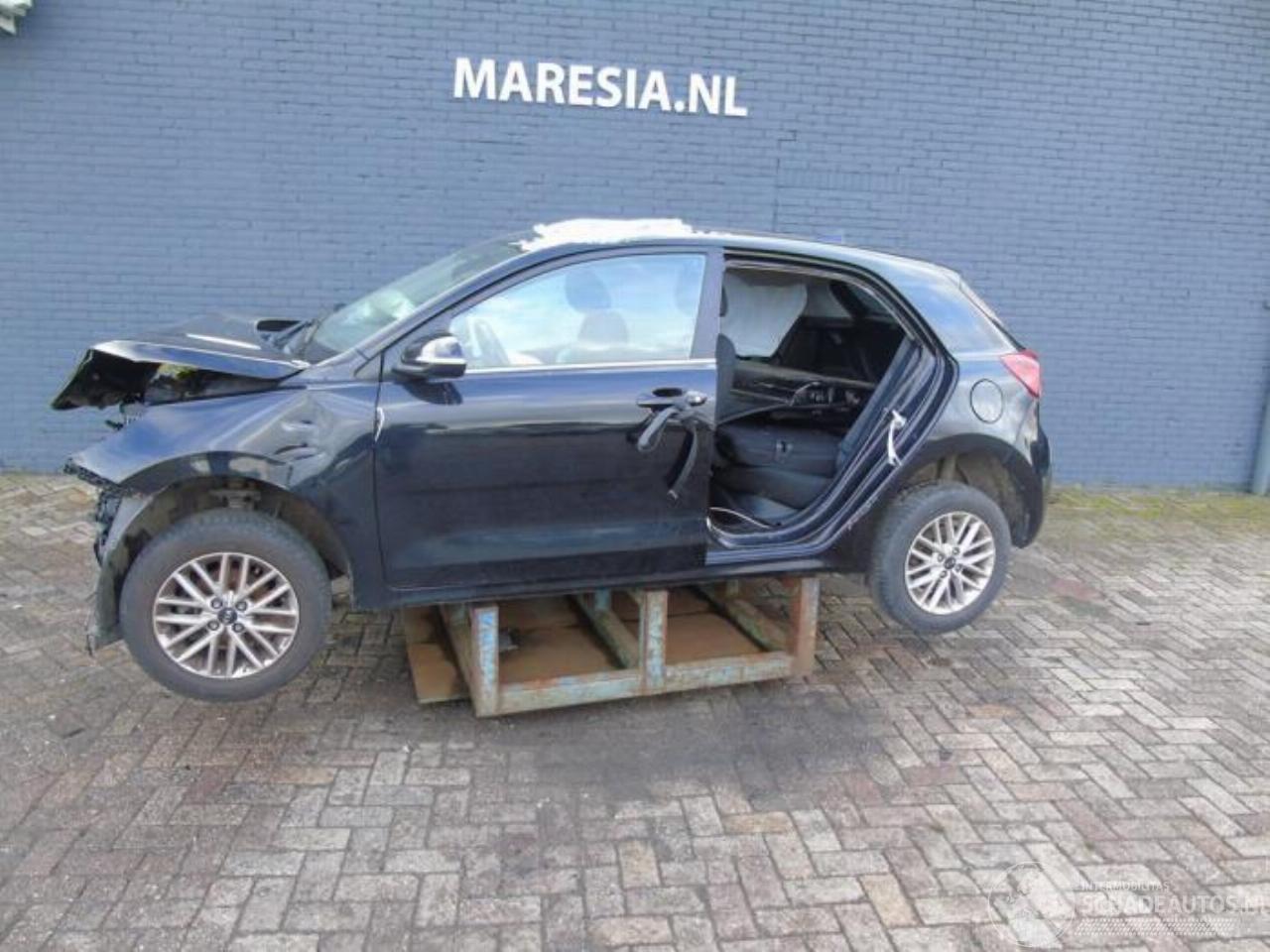 Kia Rio Rio IV (YB), Hatchback, 2017 1.2 MPI 16V