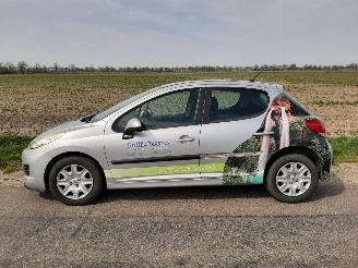 Uttjänta bilar auto Peugeot 207 1.4 VTI 16V 2010/6