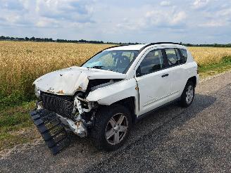 Jeep Compass 2.4 16v picture 1