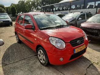 Vrakbiler auto Kia Picanto 1.0 2011/1