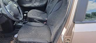 Nissan Note 1.4 16v picture 5