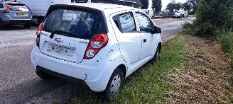 Chevrolet Spark 1.0 12v picture 4