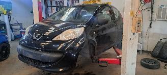 krockskadad bil auto Peugeot 107 1.0 12v 2008/1
