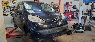 Peugeot 107 1.0 12v picture 2