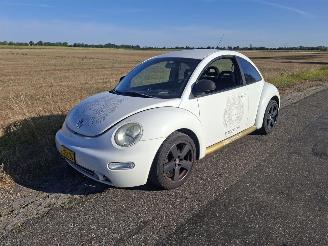 Voiture accidenté Volkswagen New-beetle 2.0 1998/2
