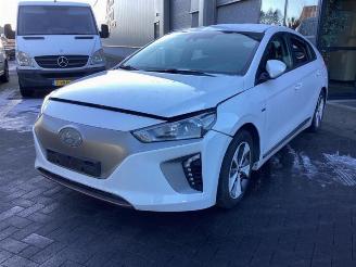 Dezmembrări autoturisme Hyundai Ioniq Ioniq, Liftback, 2016 / 2022 Electric 2017/10