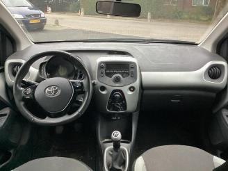 Toyota Aygo Aygo (B40), Hatchback, 2014 1.0 12V VVT-i picture 9