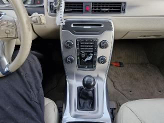 Volvo V-70 1.6 T4 Nordic + picture 11