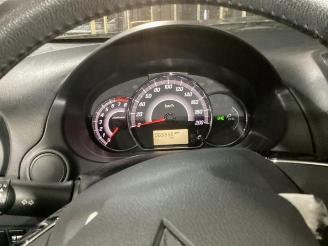 Mitsubishi Space-star Space Star (A0), Hatchback, 2012 1.0 12V picture 11