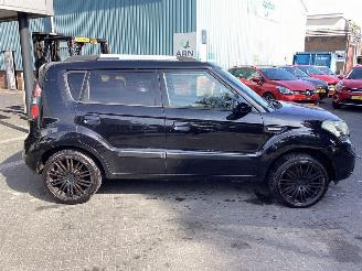 Kia Soul 1.6 X--ecutive picture 4