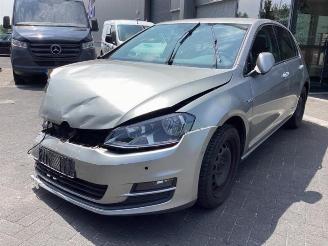 Salvage car Volkswagen Golf Golf VII (AUA), Hatchback, 2012 / 2021 1.6 TDI BlueMotion 16V 2013/9