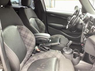 Mini Mini Mini (F55), Hatchback 5-drs, 2013 1.5 12V One picture 10