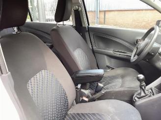 Suzuki Celerio Celerio (LF), Hatchback 5-drs, 2014 1.0 12V Dualjet picture 10