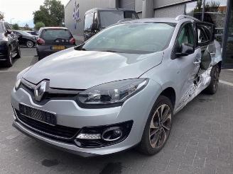 Coche siniestrado Renault Mégane Megane III Grandtour (KZ), Combi 5-drs, 2008 / 2016 1.2 16V TCE 130 2015/3