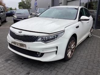 Uttjänta bilar auto Kia Optima Optima (JFA), Sedan, 2015 1.7 CRDi 16V 2017/1