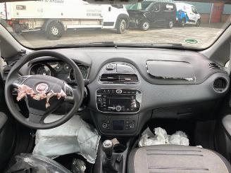 Fiat Punto Evo Punto Evo (199), Hatchback, 2009 / 2012 1.3 JTD Multijet 85 16V Euro 5 picture 9