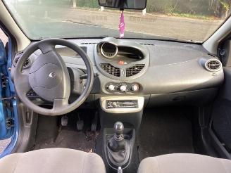 Renault Twingo Twingo II (CN), Hatchback 3-drs, 2007 / 2014 1.2 16V picture 9