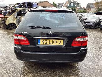 Mercedes E-klasse 240 Avantgarde picture 6