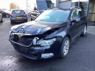 Vrakbiler auto Skoda Superb Superb Combi (3TAC/TAF), Combi, 2009 / 2015 1.4 TSI 16V 2012/9