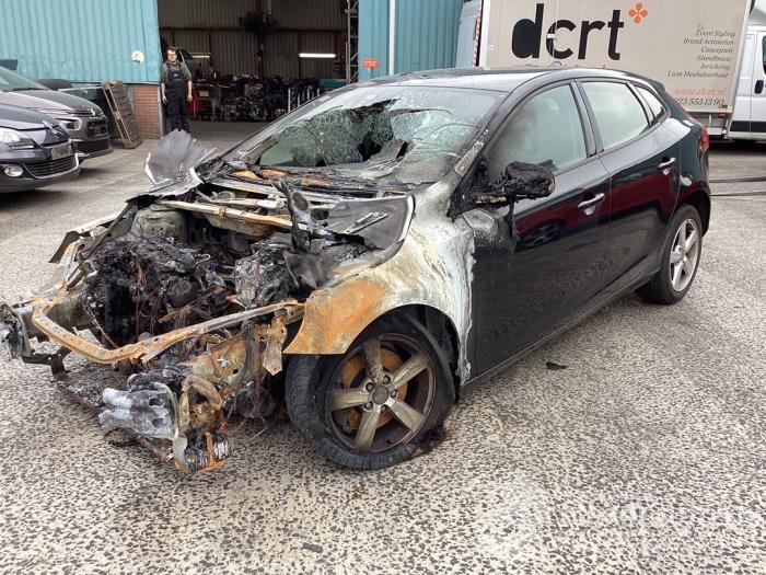 Volvo V-40 V40 (MV), Hatchback 5-drs, 2012 / 2019 1.6 T2 GTDi 16V