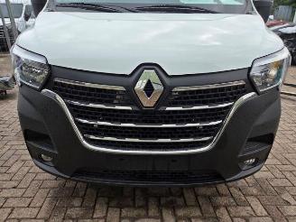 krockskadad bil auto Renault Master  2023/1
