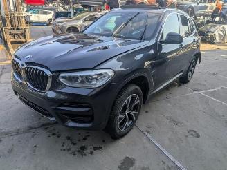 Vrakbiler auto BMW X3 X3 (G01), SUV, 2017 xDrive 30e 2.0 TwinPower Turbo 16V 2020/10