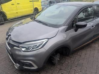 Damaged car Renault Captur Captur I (2R), SUV, 2013 1.2 TCE 16V EDC 2017/9