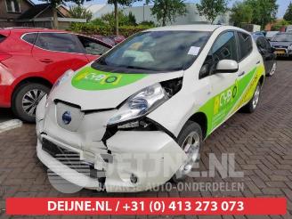 Nissan Leaf Leaf (ZE0), Hatchback, 2010 / 2017 Leaf picture 3
