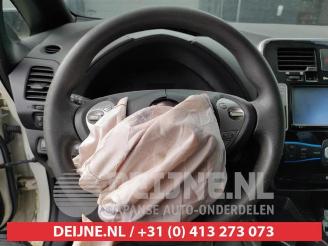 Nissan Leaf Leaf (ZE0), Hatchback, 2010 / 2017 Leaf picture 15
