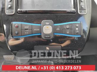 Nissan Leaf Leaf (ZE0), Hatchback, 2010 / 2017 Leaf picture 19