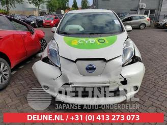Nissan Leaf Leaf (ZE0), Hatchback, 2010 / 2017 Leaf picture 2