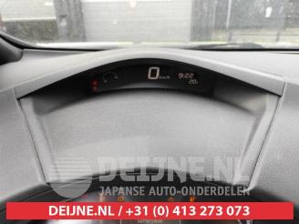Nissan Leaf Leaf (ZE0), Hatchback, 2010 / 2017 Leaf picture 16