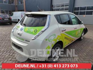 Nissan Leaf Leaf (ZE0), Hatchback, 2010 / 2017 Leaf picture 7