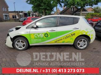 Nissan Leaf Leaf (ZE0), Hatchback, 2010 / 2017 Leaf picture 4