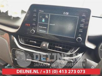 Toyota C-HR C-HR (X1,X5), SUV, 2016 1.8 16V Hybrid picture 9