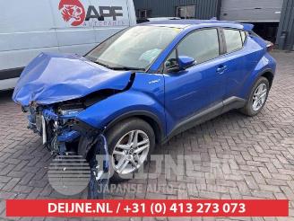 Toyota C-HR C-HR (X1,X5), SUV, 2016 1.8 16V Hybrid picture 3