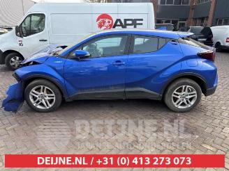 Toyota C-HR C-HR (X1,X5), SUV, 2016 1.8 16V Hybrid picture 4