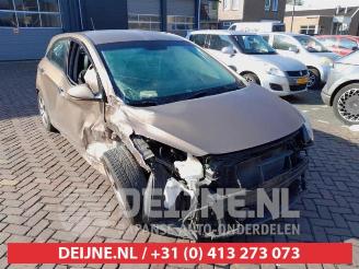 Hyundai I-30 i30 (GDHB5), Hatchback, 2011 1.6 GDI Blue 16V picture 1