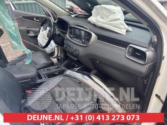 Kia Sorento Sorento III (UM), SUV, 2015 / 2020 2.2 CRDi 16V VGT 4x4 picture 22