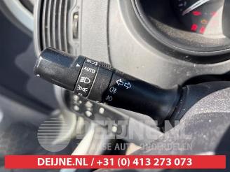 Kia Rio Rio III (UB), Hatchback, 2011 / 2017 1.2 CVVT 16V picture 13