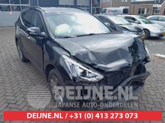 Vrakbiler auto Hyundai Santa Fe Santa Fe III (DM), SUV, 2012 / 2018 2.2 CRDi R 16V 4x2 2013/2