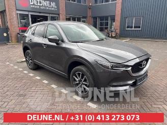 Vrakbiler auto Mazda CX-5 CX-5 (KF), SUV, 2016 2.0 SkyActiv-G 165 16V 2WD 2018/1
