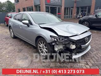 Vrakbiler auto Mazda 6 6 (GJ/GH/GL), Sedan, 2013 2.2 SkyActiv-D 150 16V 2015/3