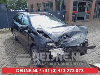 Autoverwertung Toyota Auris Touring Sports Auris Touring Sports (E18), Combi, 2013 / 2018 1.8 16V Hybrid 2013/10