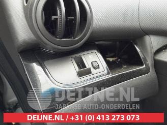 Chevrolet Spark Spark (M300), Hatchback, 2010 1.0 16V picture 18