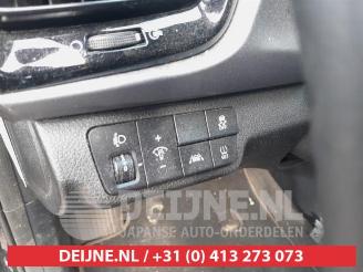 Kia Rio Rio IV (YB), Hatchback, 2017 1.0i T-GDi 100 12V picture 13