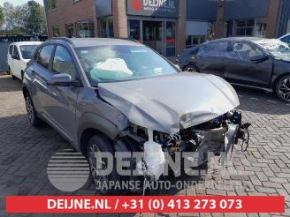 Vrakbiler auto Hyundai Kona Kona (OS), SUV, 2017 / 2023 1.6 GDi HEV 16V 2022/3