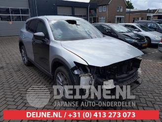 Vrakbiler auto Mazda CX-5 CX-5 II (KF), SUV, 2016 2.5 SkyActiv-G 194 16V 4WD 2018/0