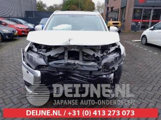 Mitsubishi Outlander  picture 2