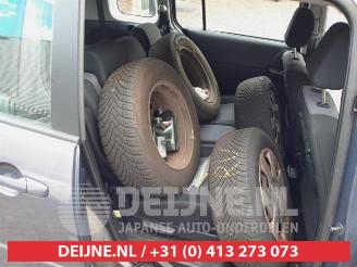 Mazda 5 5 (CR19), MPV, 2004 / 2010 2.0 CiDT 16V High Power picture 13